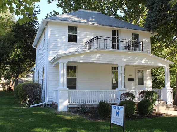 526 E 11th St, Fremont, NE 68025