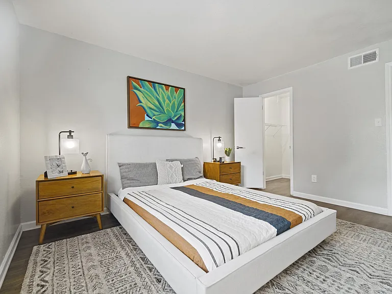 The Creek — Photo 10