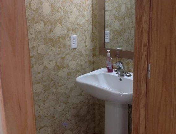 4th image of 5075 149th St N Unit 1