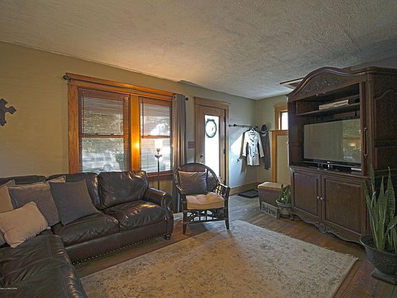 4th image of 617 N Magnolia Ave