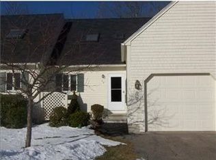 35 Chickadee Ln, Kennebunk, ME 04043