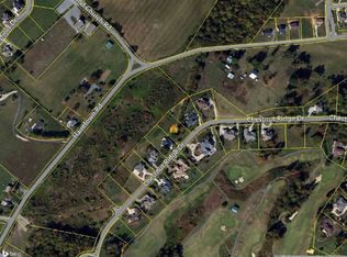 118 Chestnut Ridge Dr, Johnson City, TN 37659