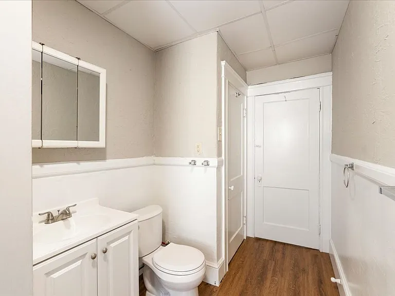 425 Wood Ave #427 — Photo 16