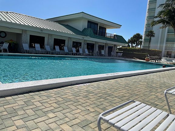 5th image of 9940 S Ocean Dr