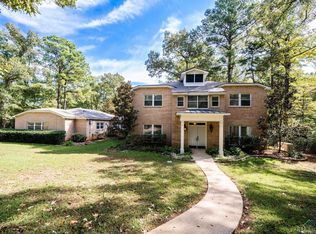 309 Oak Valley Dr, Longview, TX 75605