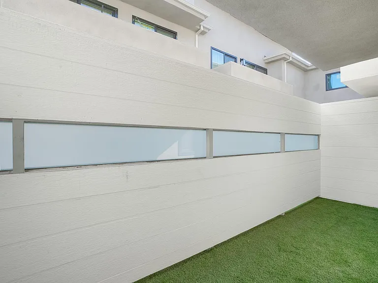 3380 Vinton Ave #103 — Photo 6