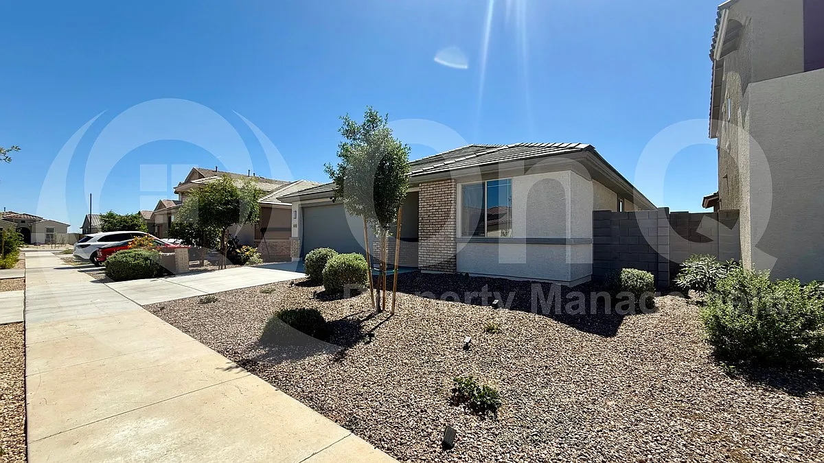 Building Photo - 16731 W Cavedale Dr