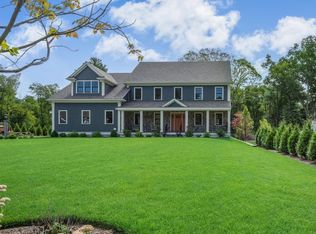 3 Isabella Ln, Bedford, MA 01730