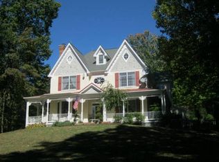 6099 Varzara Rd, Marshall, VA 20115