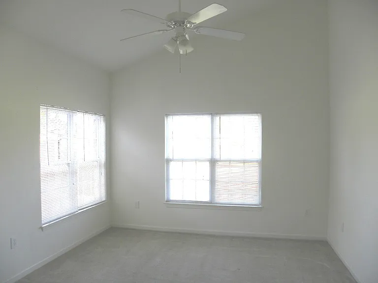 213 Eucalyptus Ln — Photo 11