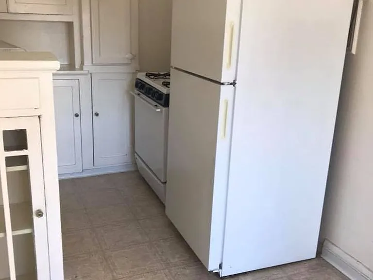 2516 Piedmont Ave — Photo 29