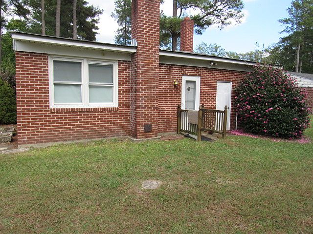 1st image of 635 Woodland Dr