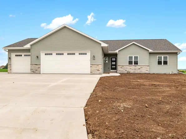 1100 Bonny Ln, Chilton, WI 53014