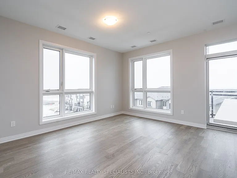 470 Gordon Krantz Ave #415 — Photo 13
