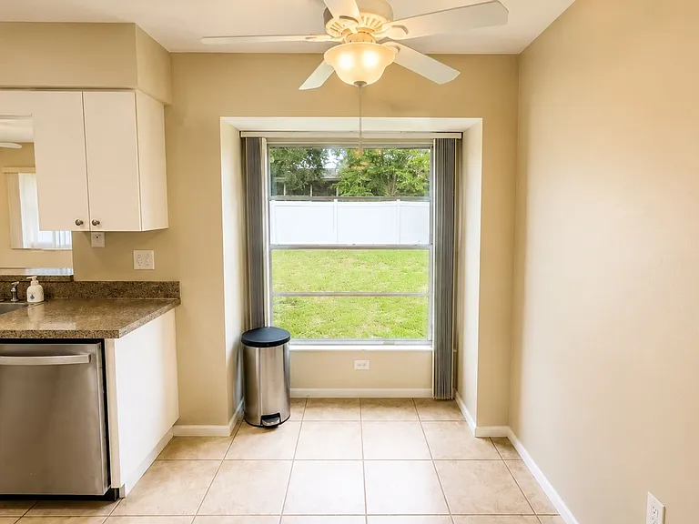 3435 Dunbar Dr — Photo 4