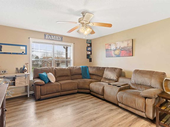 5th image of 1301 Venessa Dr