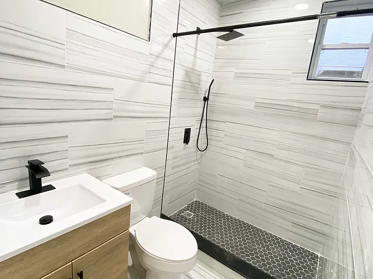 1426 W Rockland St #1 — Photo 12