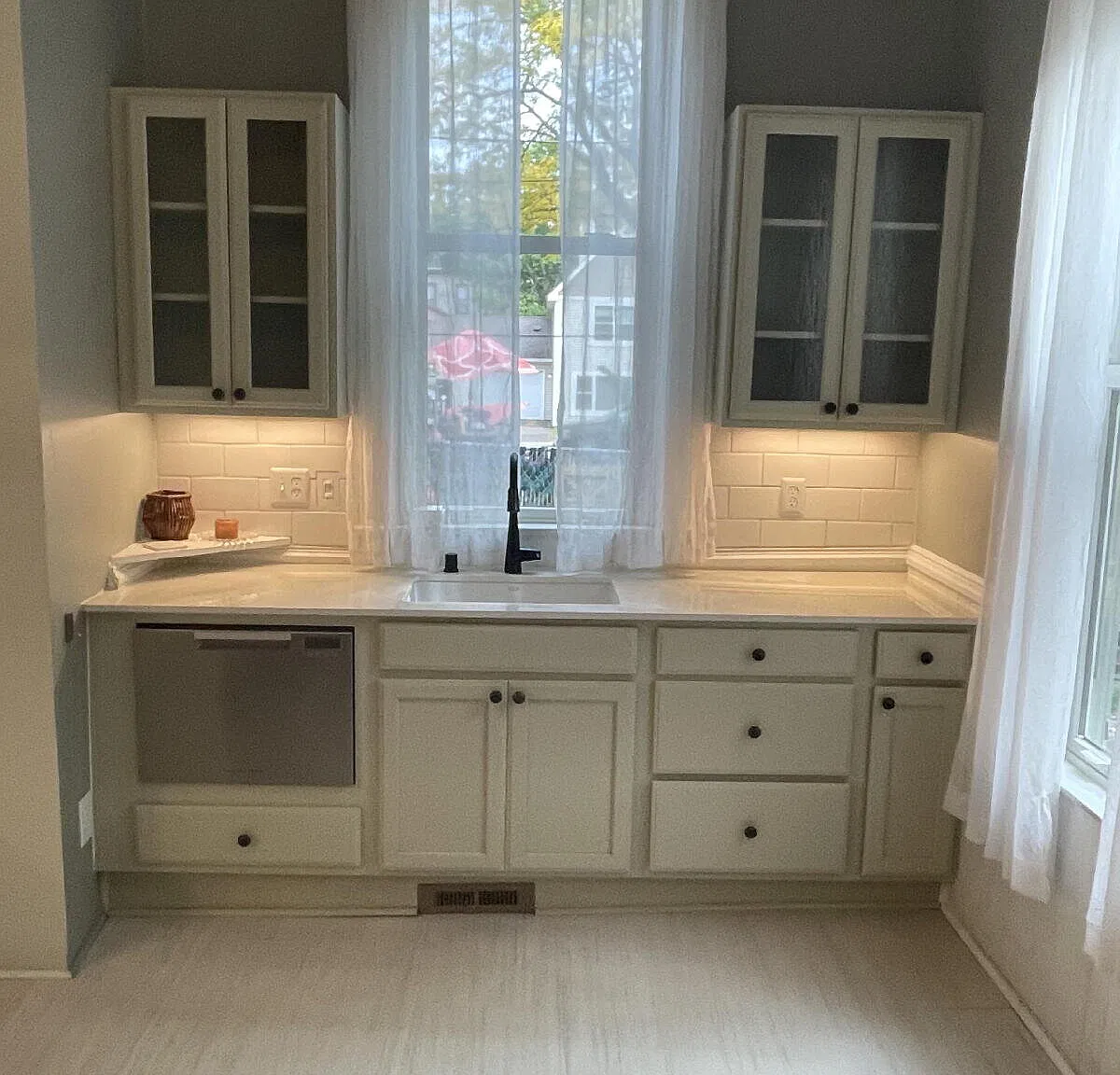 826 Selby Ave — Photo 3