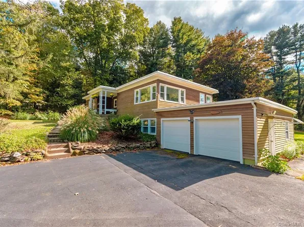 499 Chamberlain Hill Road, Haddam, CT 06441