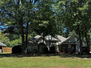 131 Live Oaks Dr, Millbrook, AL 36054