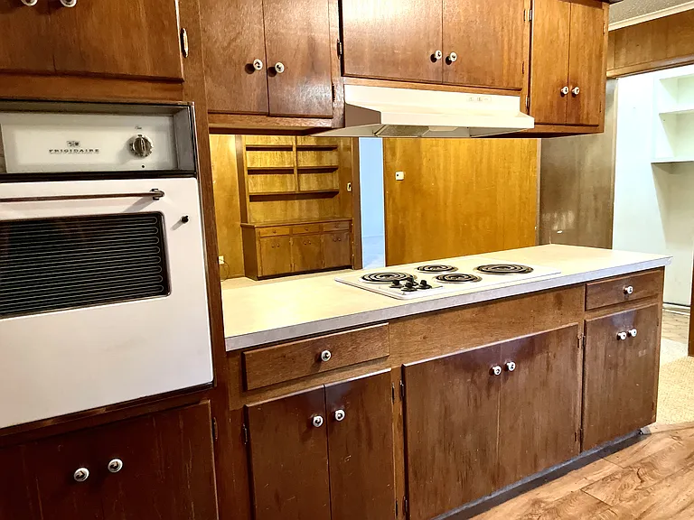 905 Cottonwood St — Photo 3