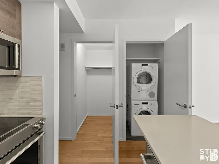 172 Montague St #13K — Photo 6