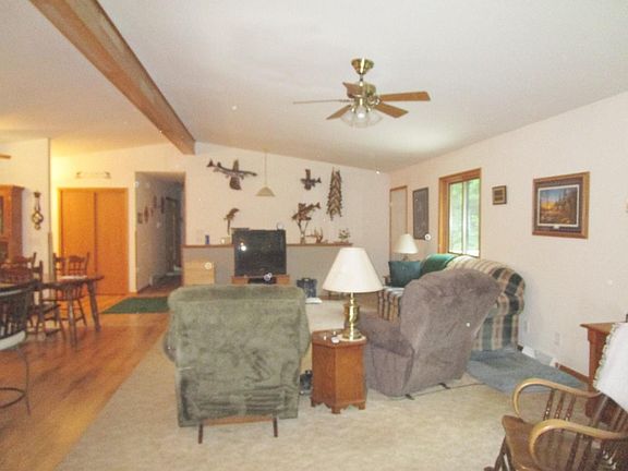 2nd image of 4410 Timberline Rd