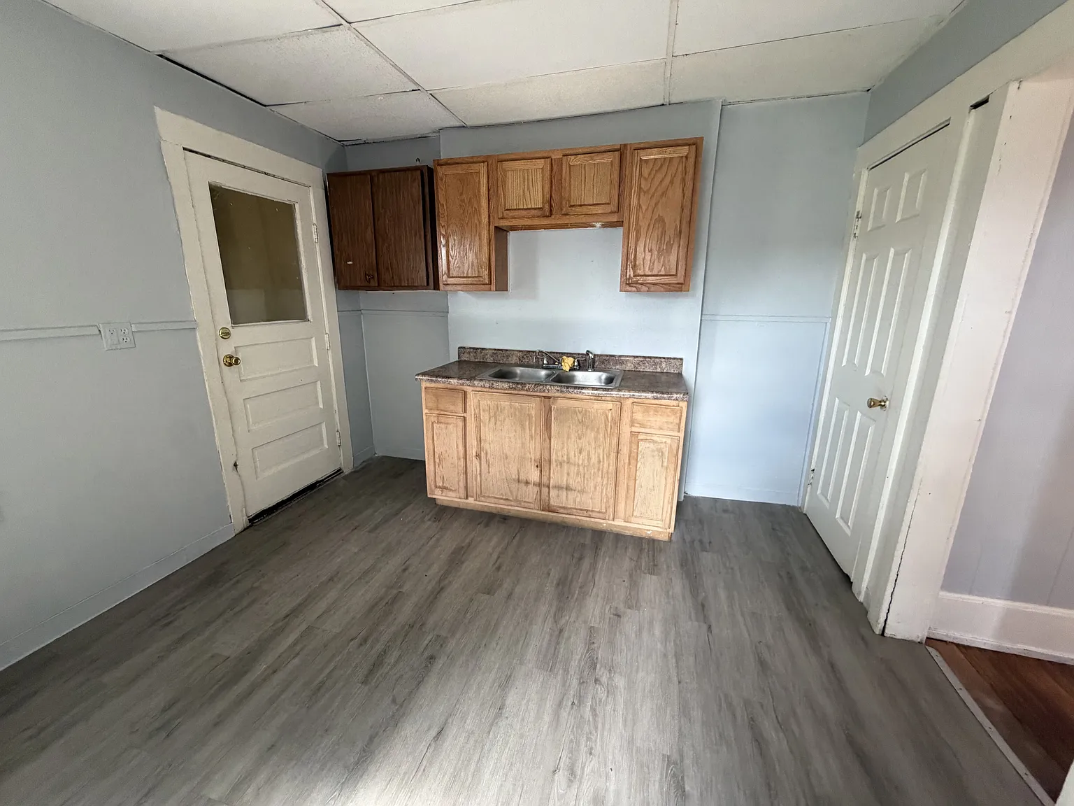 11-15 Myrtle St - 11 — Photo 4