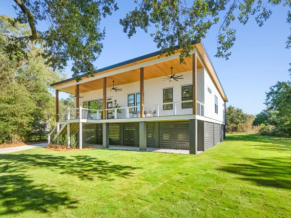 1782 Old Military Rd, Charleston, SC 29412