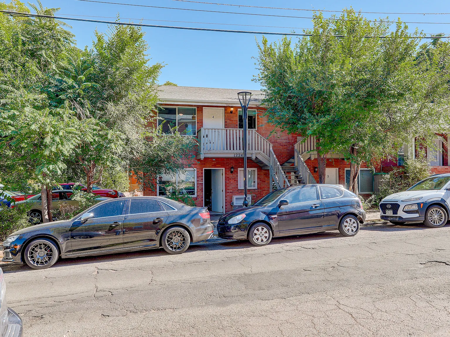6 bed, 1600 sqft, $6,975 — Photo 1