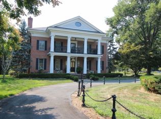 5 Elliot Farm Rd, Califon, NJ 07830