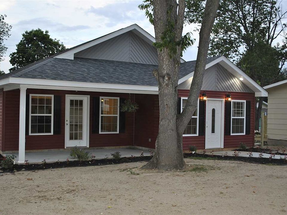 2nd image of 804 Houston St
