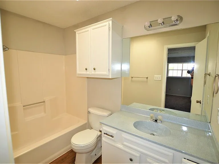 3517 Rollingway Cv #B — Photo 9