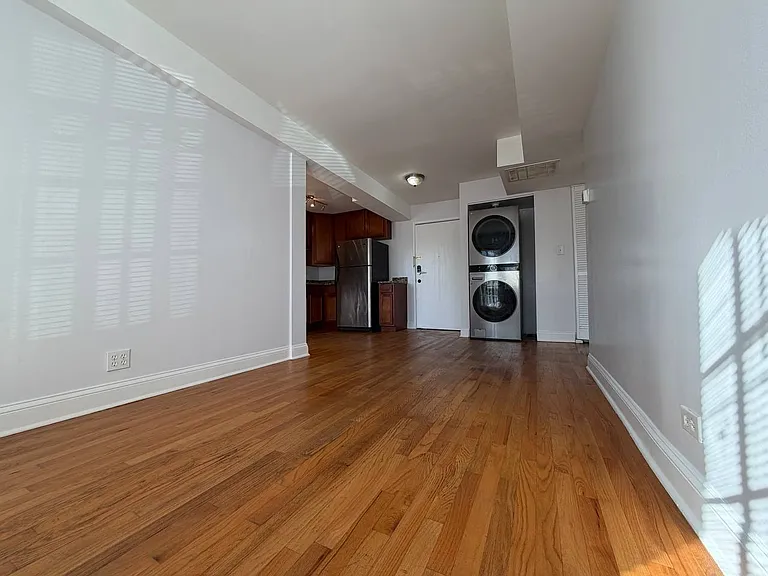 2501 W Touhy Ave #106 — Photo 10