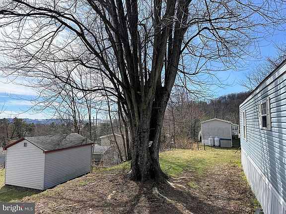 4th image of 254 Liberty Cir