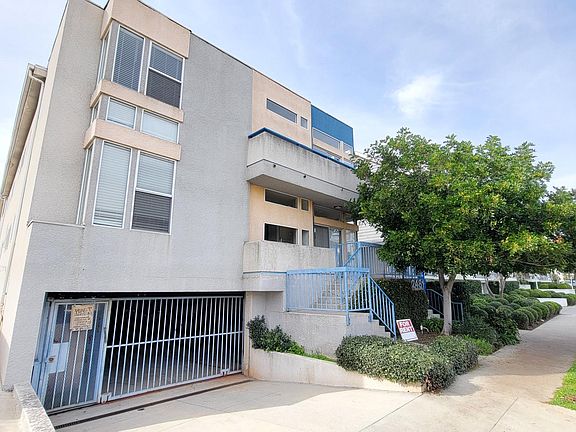 3rd image of 2481 Corinth Ave Unit 3