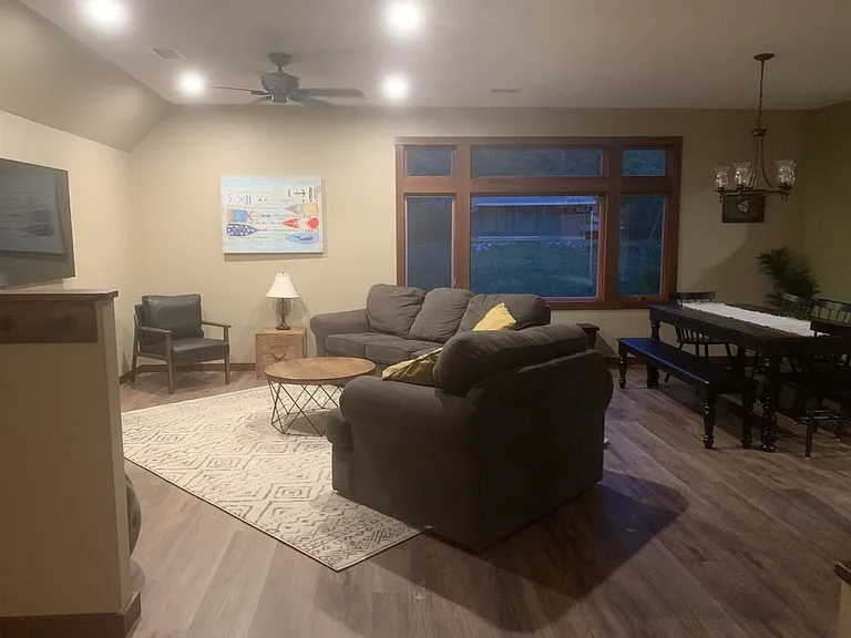 4410 Beach Ln NE — Photo 10