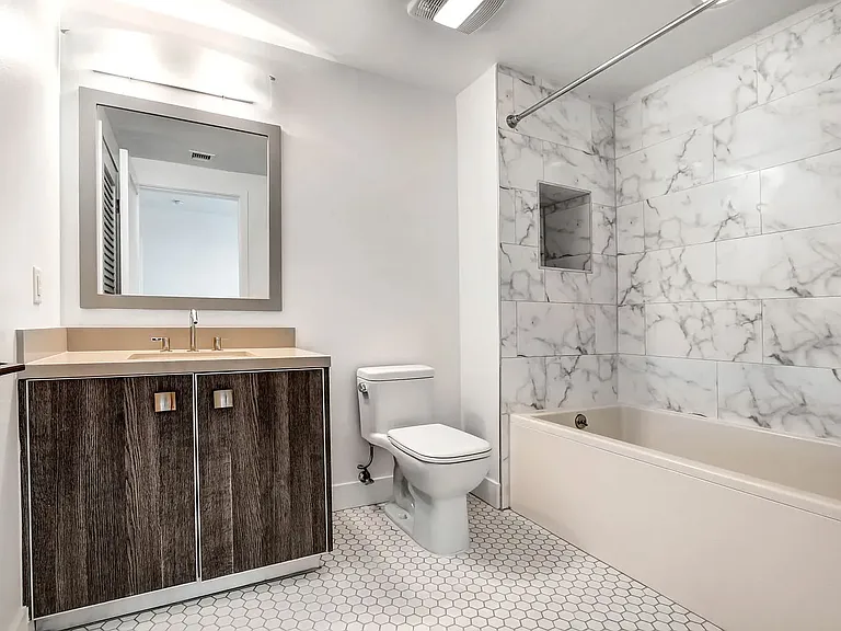 1167 S Barrington Ave #B203 — Photo 9