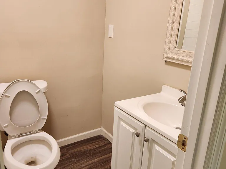836 Edwards Ave — Photo 7