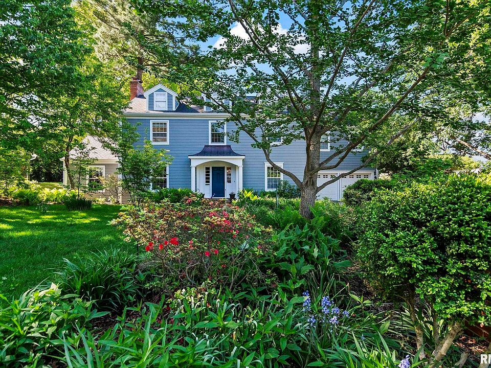 1st image of 10 Sunset Ln