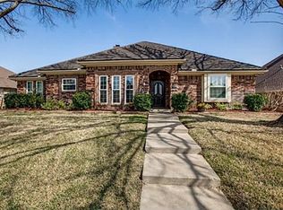 1921 Glenbrook Ct, Bedford, TX 76021