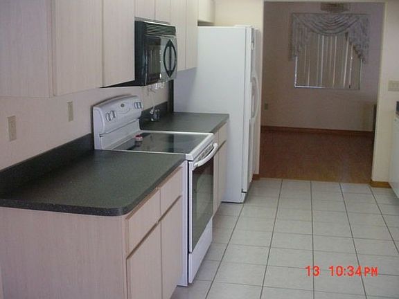 Kitchen to Dining Rm