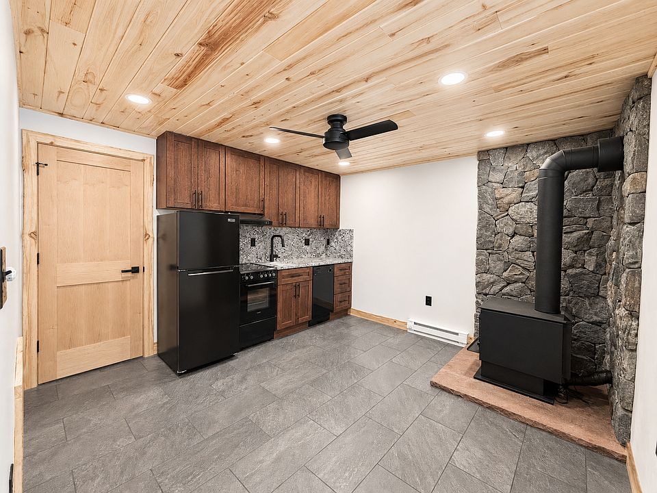 1st image of 231 Rosebud Rd #B