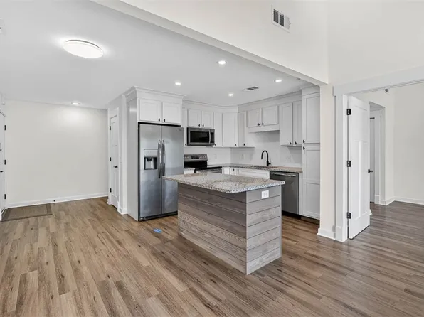 100 Blair Rd APT E5, Saint Simons Island, GA 31522