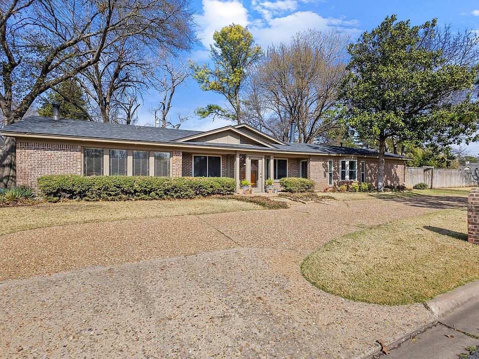 1st image of 513 W McLain Dr