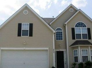 8425 Oak Dr NE, Charlotte, NC 28269