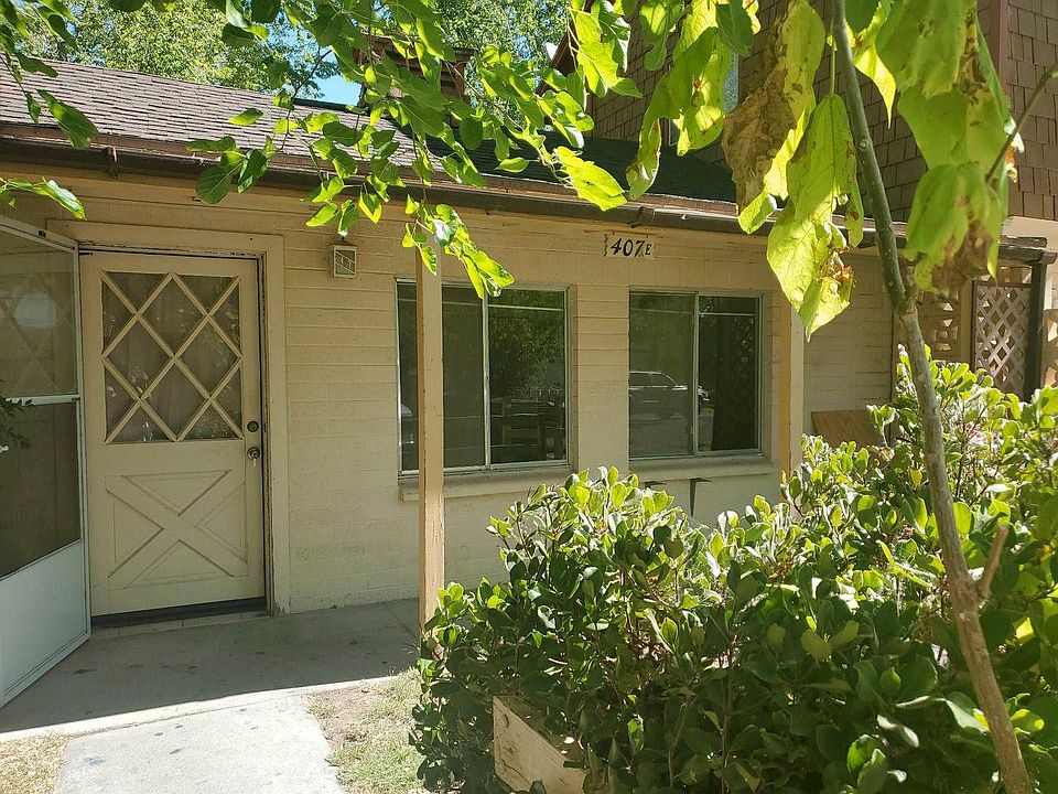 Front of apartment.