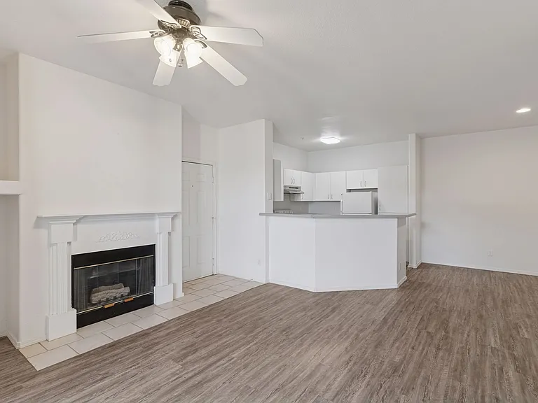 1641 W Canal Cir #723 — Photo 3