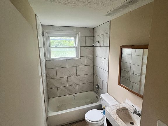 5th image of 1179 Abner Ave