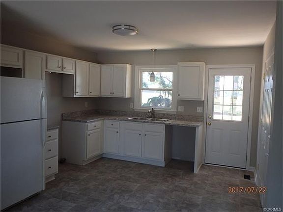 4th image of 6201 Glenlivet Dr